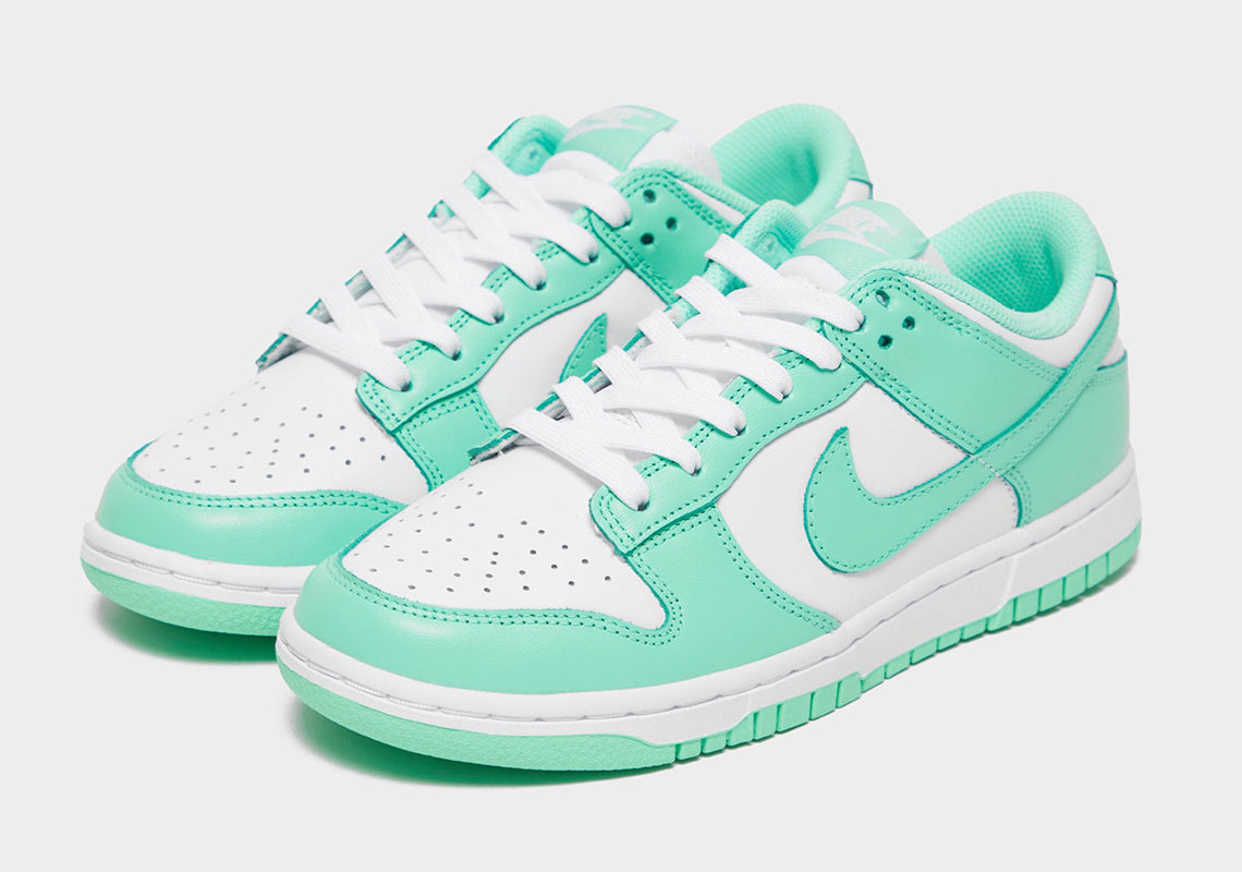 Nike Dunk Low "Green Glow"