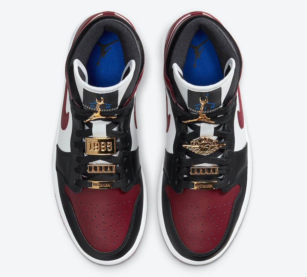 Air Jordan 1 mid wmns gold pendants
