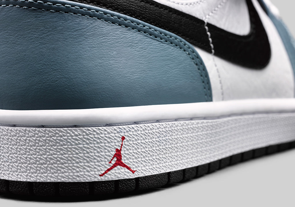 Air Jordan 1 Mid Facetasm "Fearless"